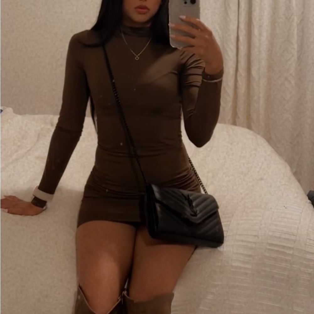 Elegant Brown Long Sleeve Dress